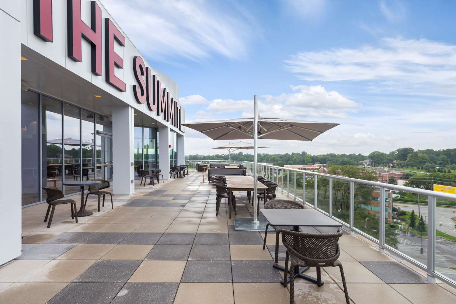 The Summit Hotel Цинциннати Экстерьер фото